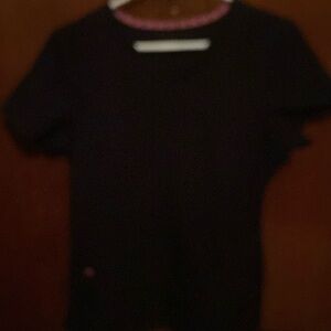 Women’s Small Black Heart Soul Scrub Top